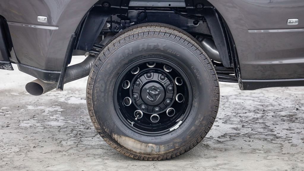 New 2024 RAM 3500 Big Horn w/ Night Edition image 12