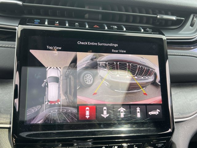 Used 2023 Jeep Grand Cherokee 30th Anniversary image 29