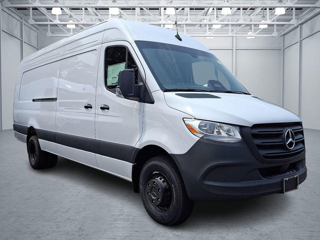 New 2025 Mercedes-Benz Sprinter 3500 image 2