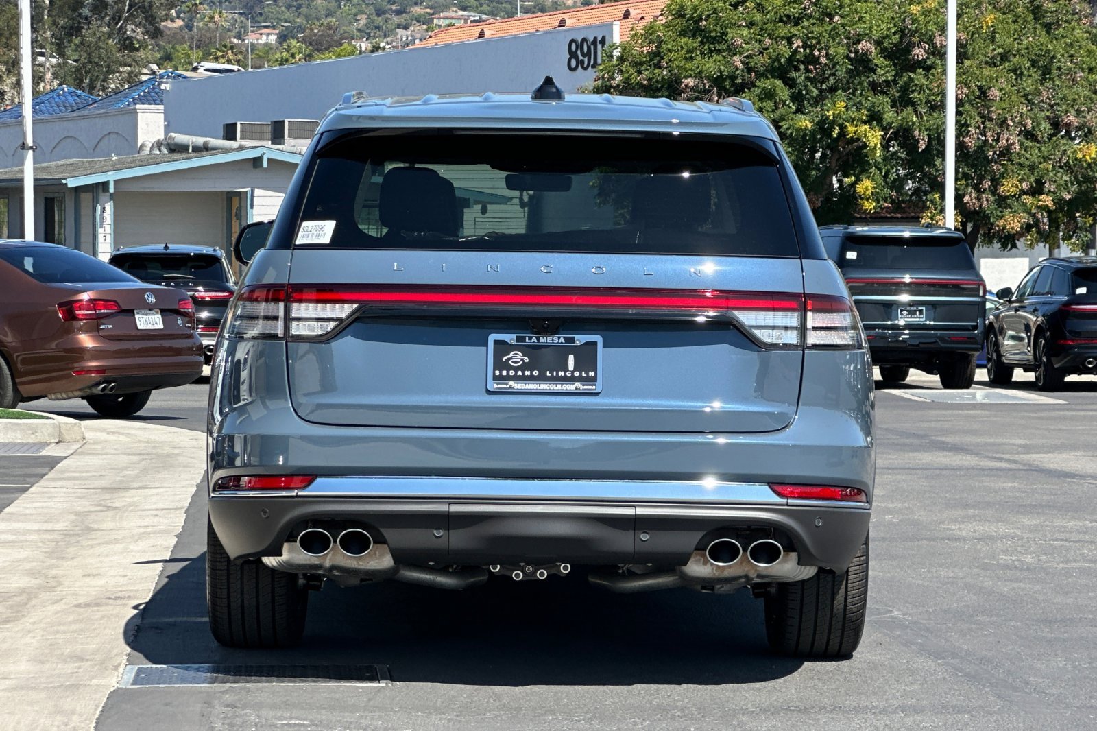New 2025 Lincoln Aviator Reserve w/ Luxury Package image 4
