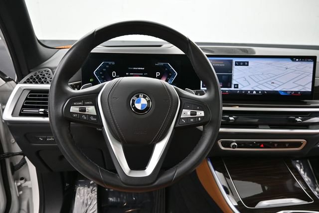 Used 2024 BMW X5 xDrive40i w/ Premium Package AWD/4WD image 13