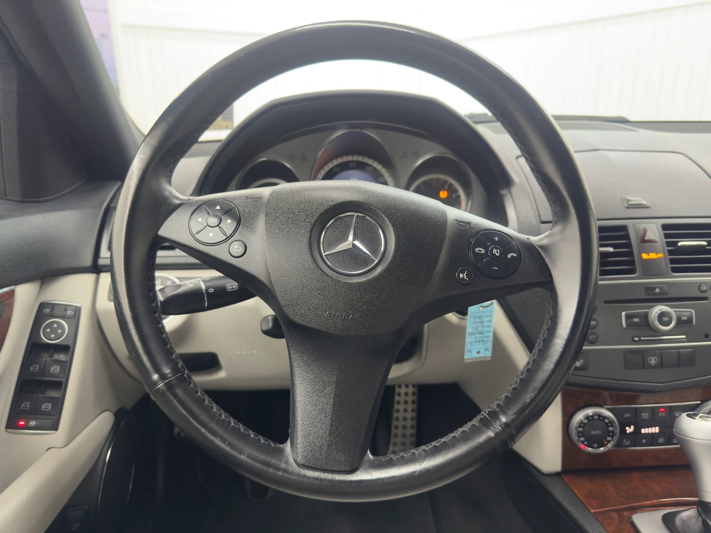 Used 2011 Mercedes-Benz C 300 4MATIC Sedan image 19