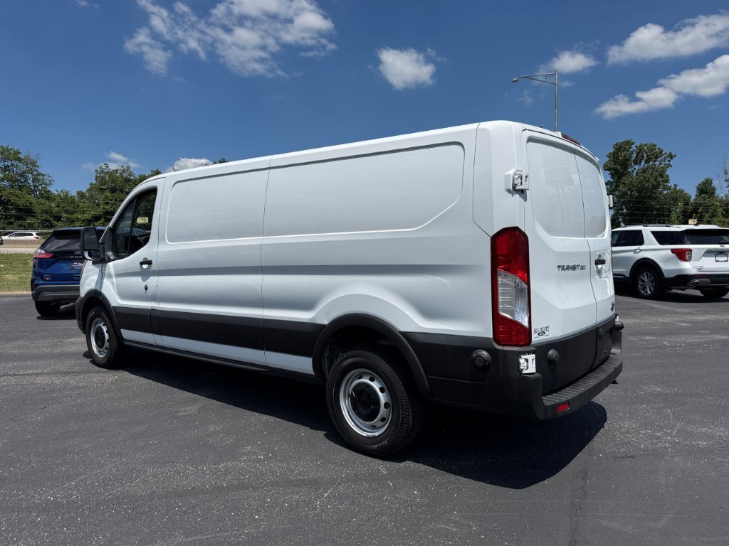Used 2020 Ford Transit 250 Low Roof RWD image 5