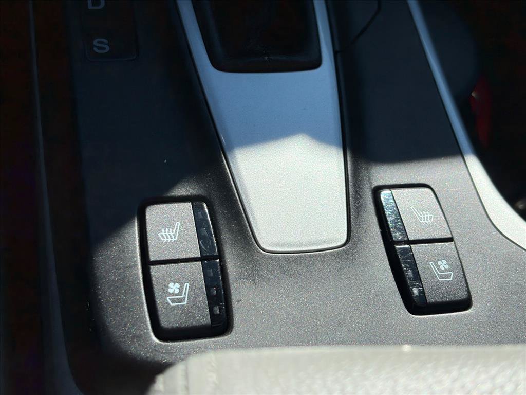 Used 2018 Acura RDX w/ Advance Package AWD/4WD image 16