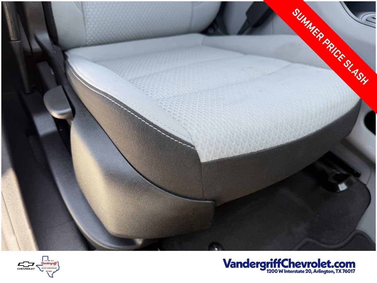 Certified 2024 GMC Terrain SLE w/ Fleet Convenience Package FWD image 25
