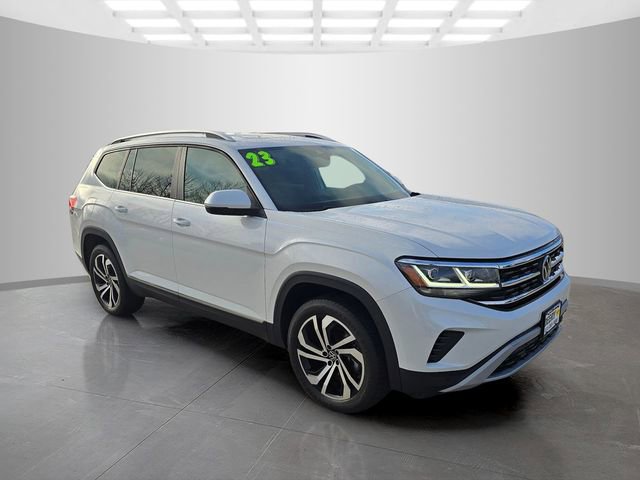 Used 2023 Volkswagen Atlas SEL AWD/4WD image 2