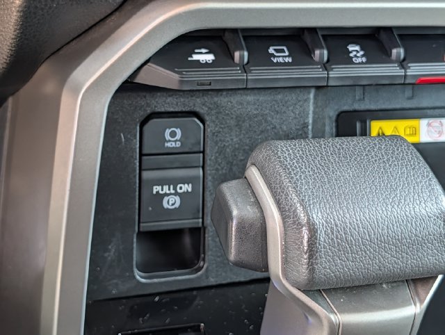 Used 2023 Toyota Tundra Limited AWD/4WD image 17