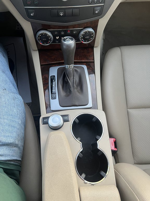 Used 2009 Mercedes-Benz C 300 4MATIC Sedan image 18