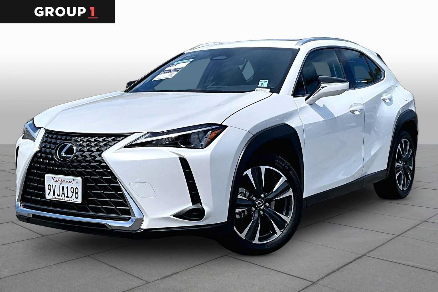 Used 2025 Lexus UX 300h FWD image 1