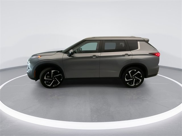 Used 2023 Mitsubishi Outlander SE image 9
