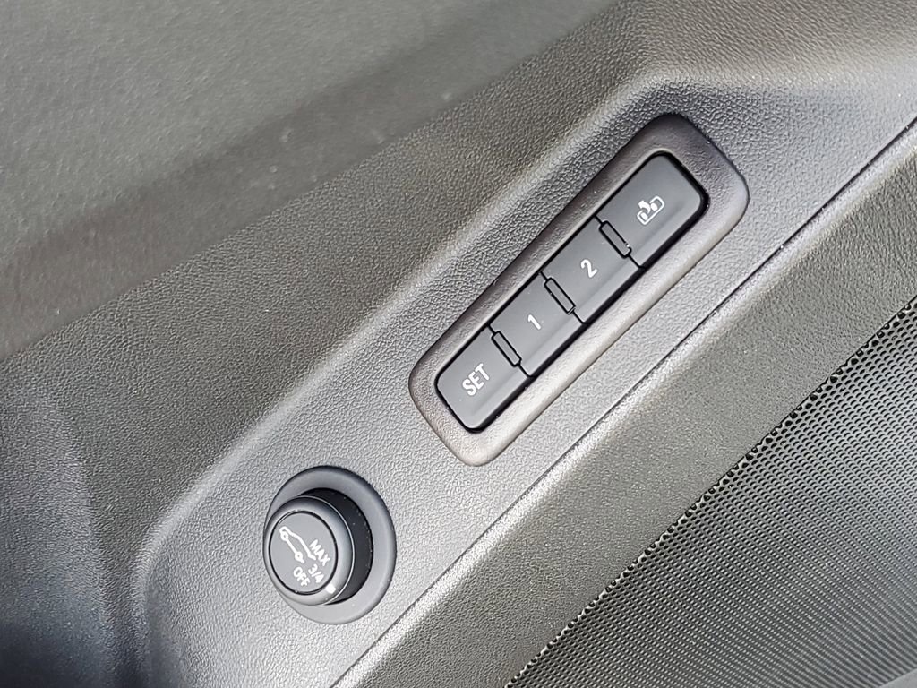 Used 2022 Chevrolet Equinox Premier image 25