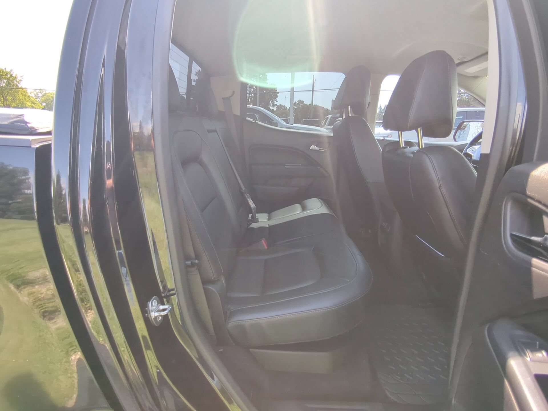 Used 2016 Chevrolet Colorado LT w/ Midnight Edition AWD/4WD image 10