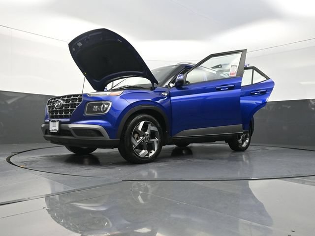 Used 2022 Hyundai Venue Limited FWD image 29