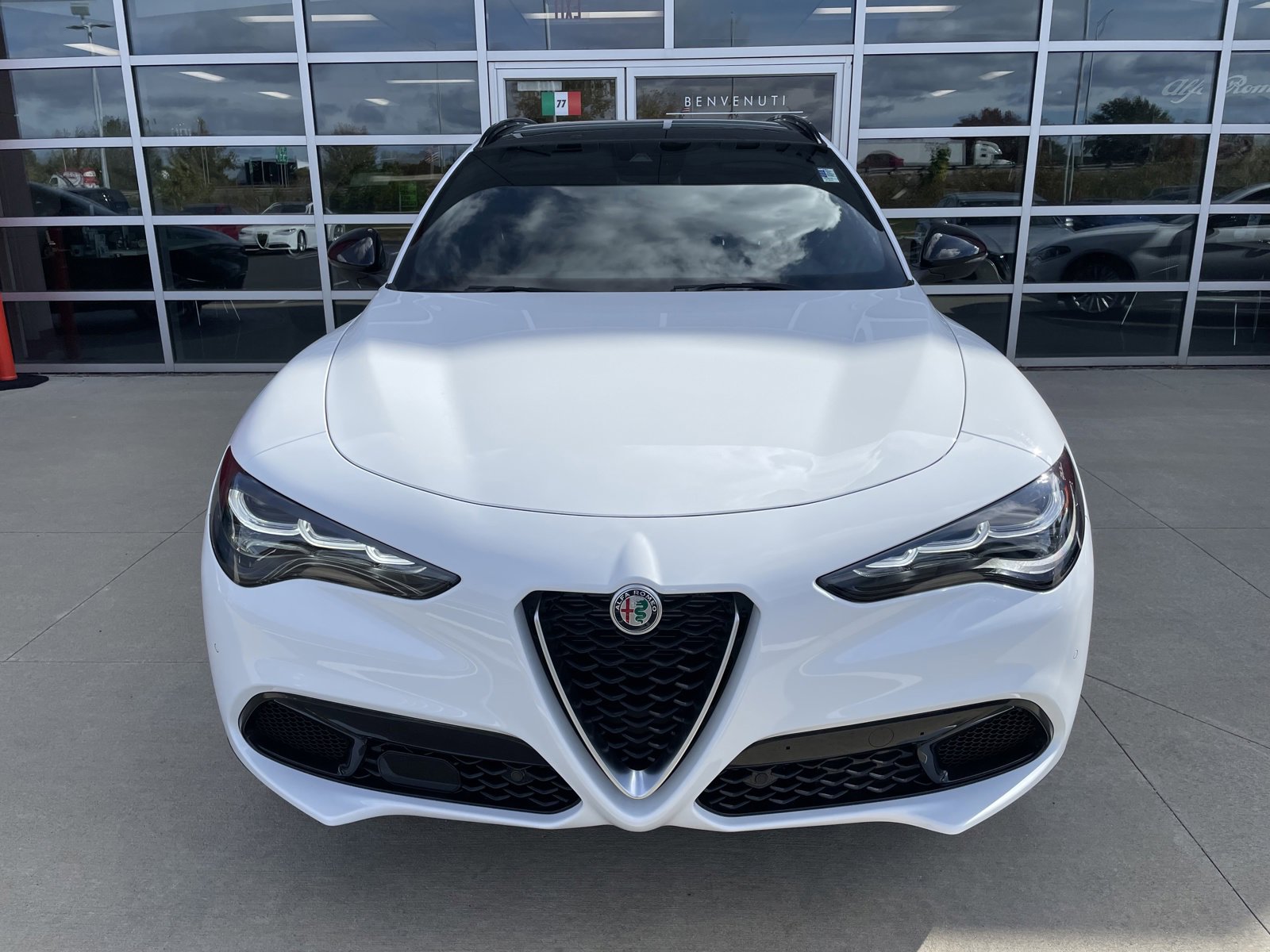 Used 2024 Alfa Romeo Stelvio Ti w/ Active Assist Plus Package image 5