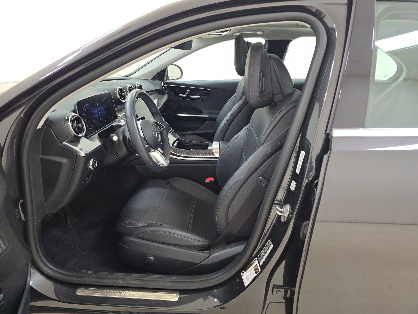 Used 2023 Mercedes-Benz C 300 4MATIC Sedan image 8