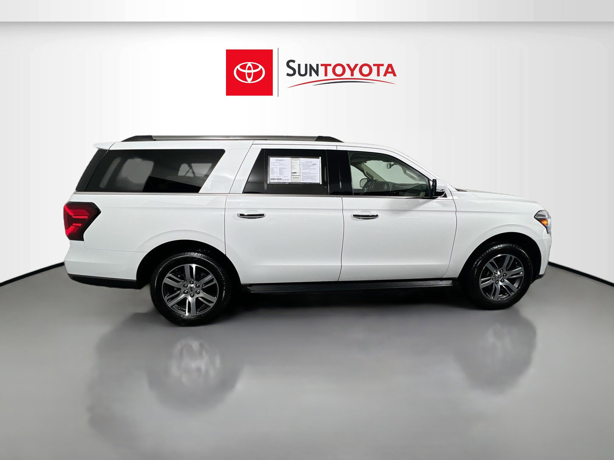 Used 2024 Ford Expedition Max Limited image 2