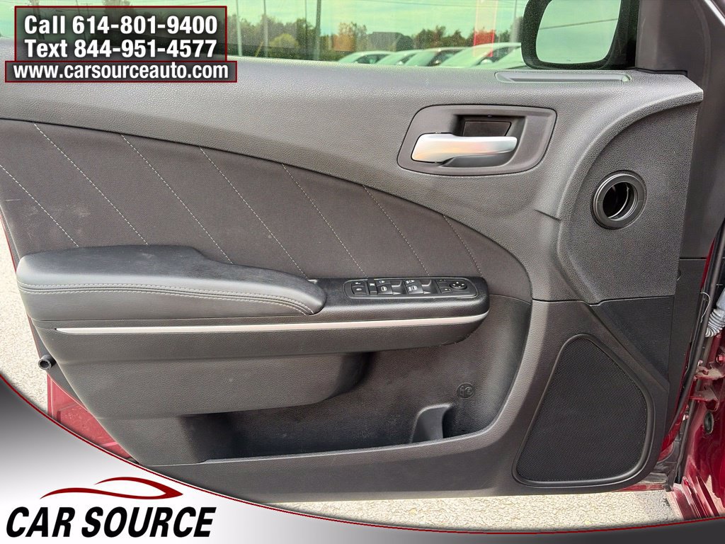 Used 2020 Dodge Charger SXT RWD image 16