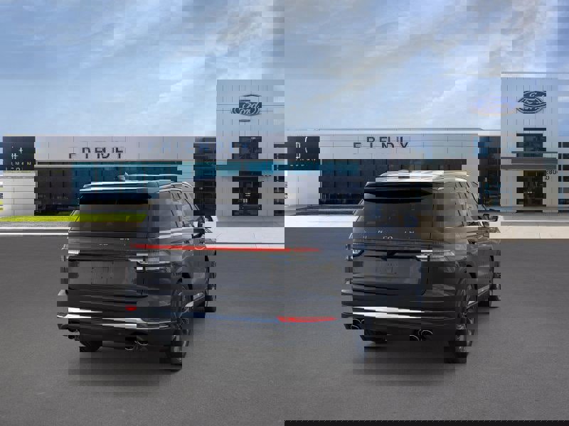 New 2026 Lincoln Aviator Reserve image 8