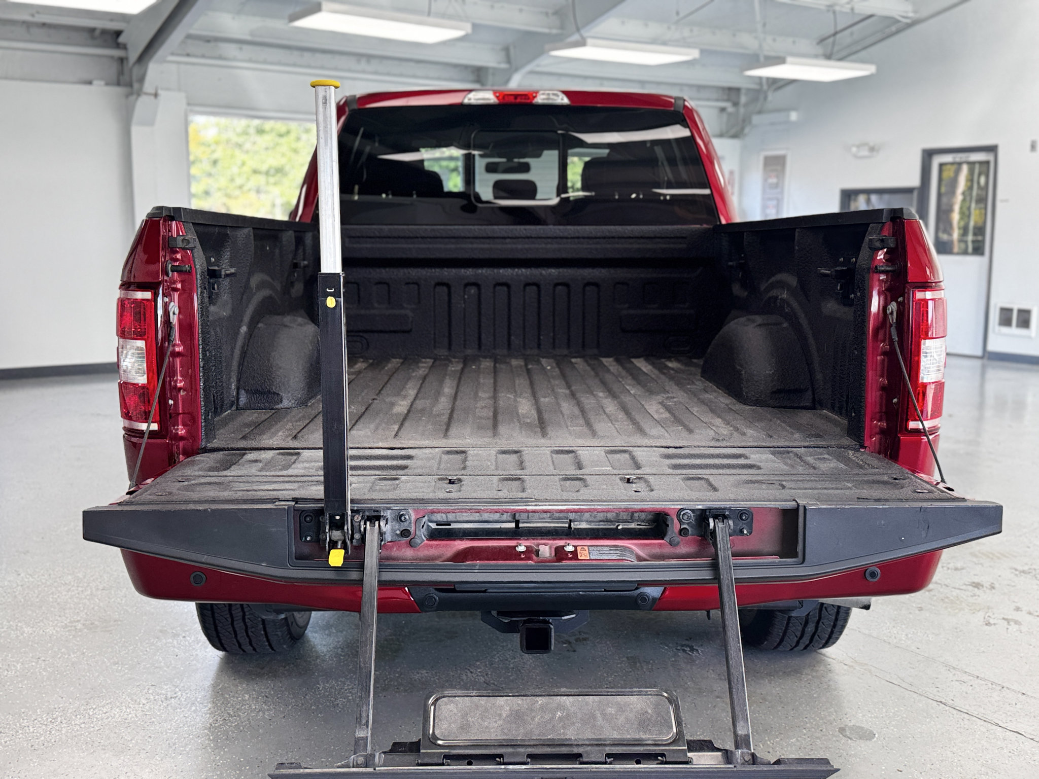 Used 2019 Ford F150 XLT w/ Equipment Group 302A Luxury AWD/4WD image 34
