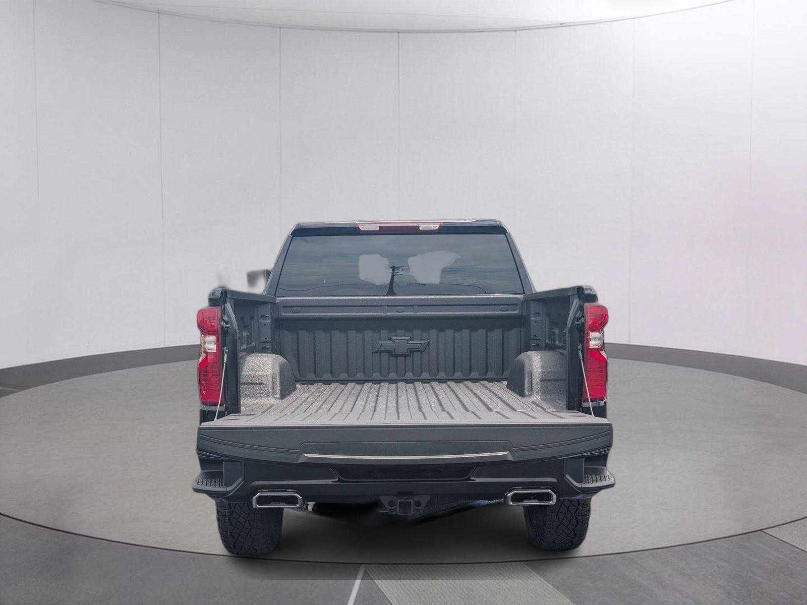 New 2026 Chevrolet Silverado 1500 Custom Trail Boss w/ LPO, Dark Essentials Package AWD/4WD image 6