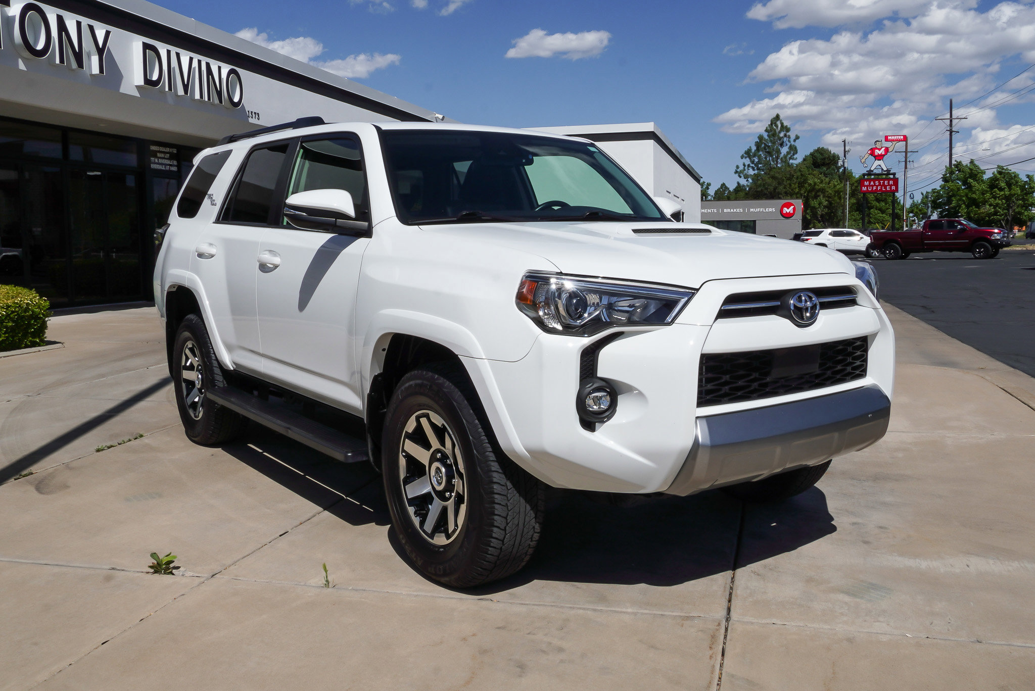 Used 2023 Toyota 4Runner TRD Off-Road Premium w/ Moonroof Package AWD/4WD image 2