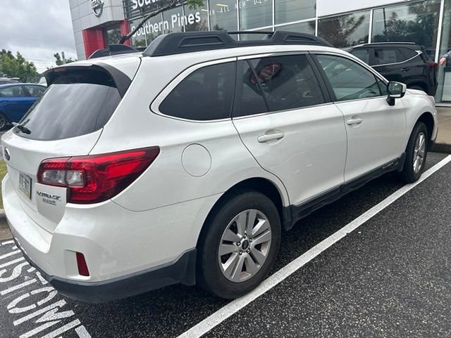 Used 2016 Subaru Outback 2.5i Premium AWD/4WD image 3