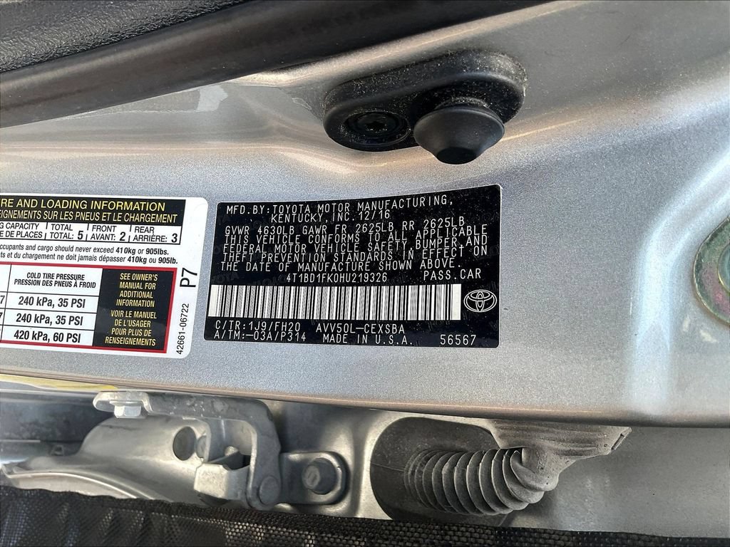 Used 2017 Toyota Camry SE w/ Moonroof Package FWD image 19