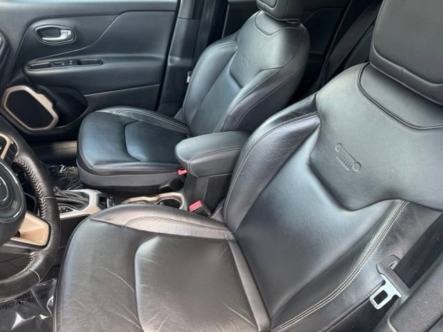 Used 2016 Jeep Renegade Limited AWD/4WD image 6