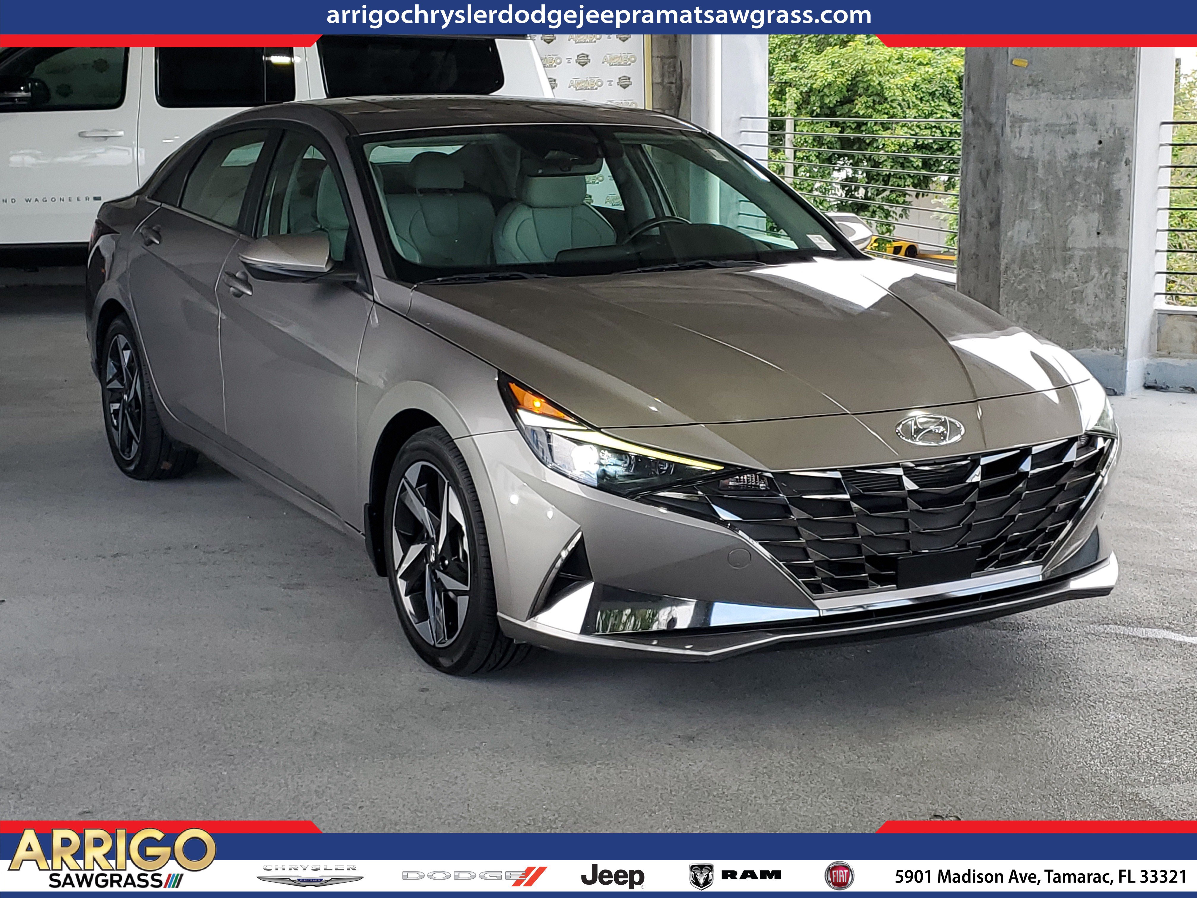 Used 2022 Hyundai Elantra Limited FWD image 1