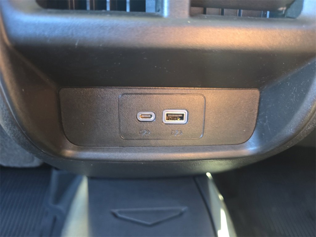 Used 2021 Cadillac XT4 Premium Luxury w/ Driver Awareness Package image 13