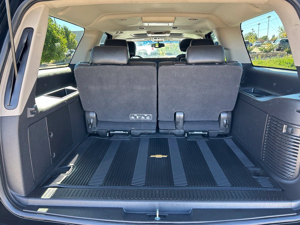 Used 2014 Chevrolet Suburban LT AWD/4WD image 27