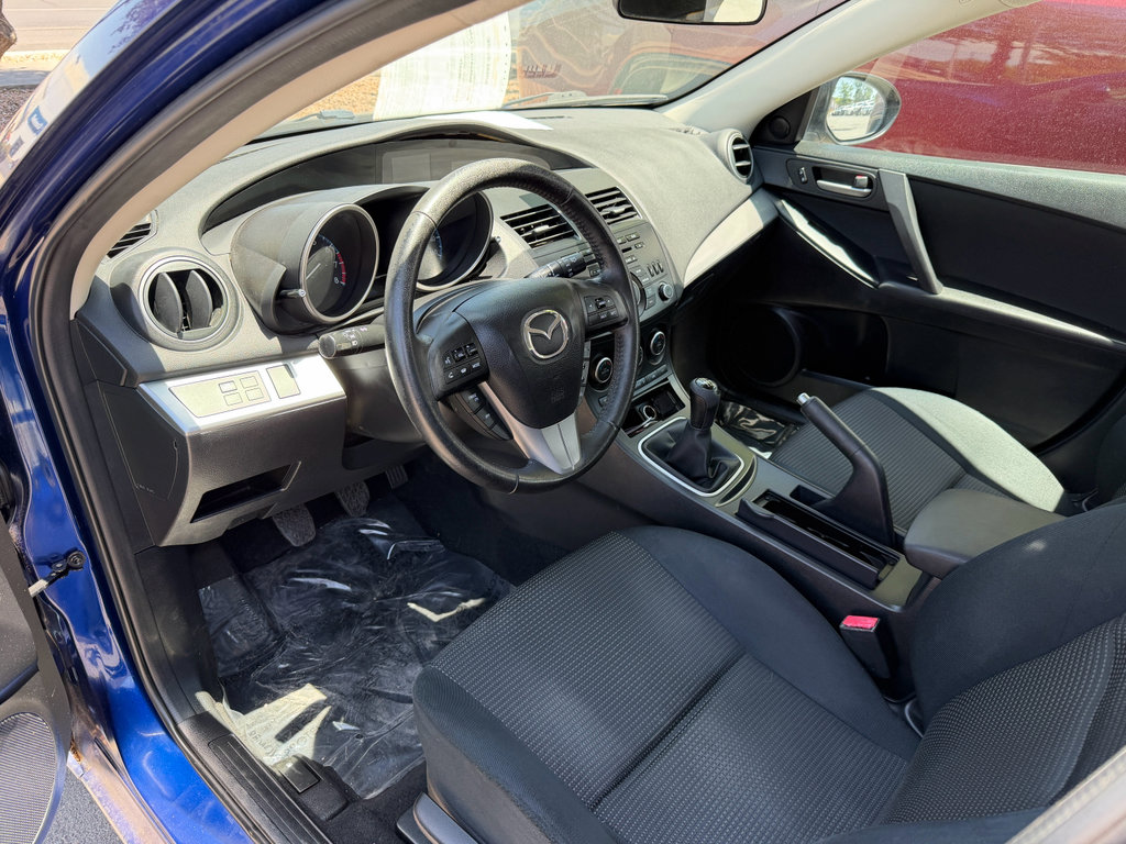 Used 2013 MAZDA MAZDA3 i Touring FWD image 9