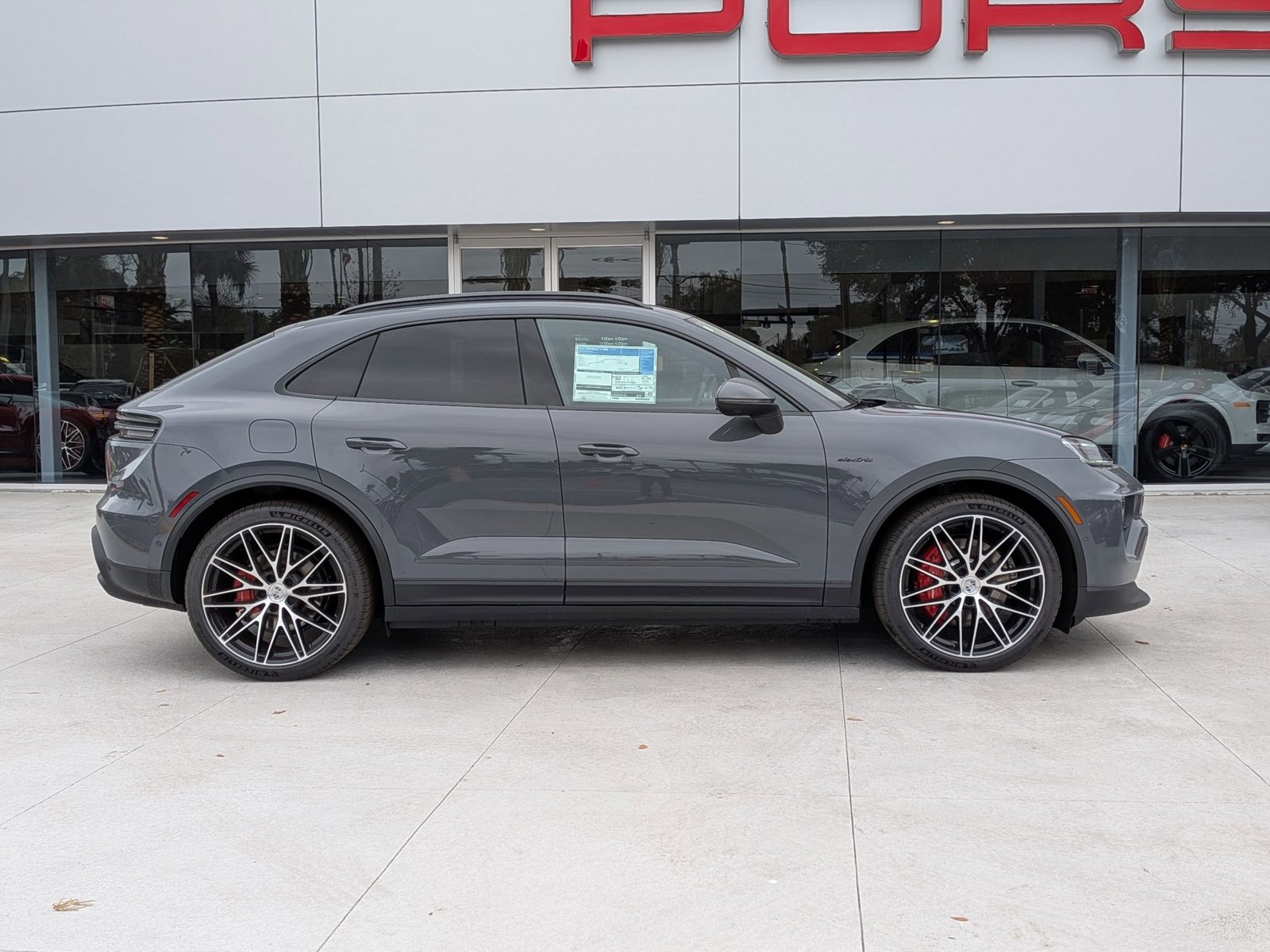 New 2026 Porsche Macan 4S Electric image 8