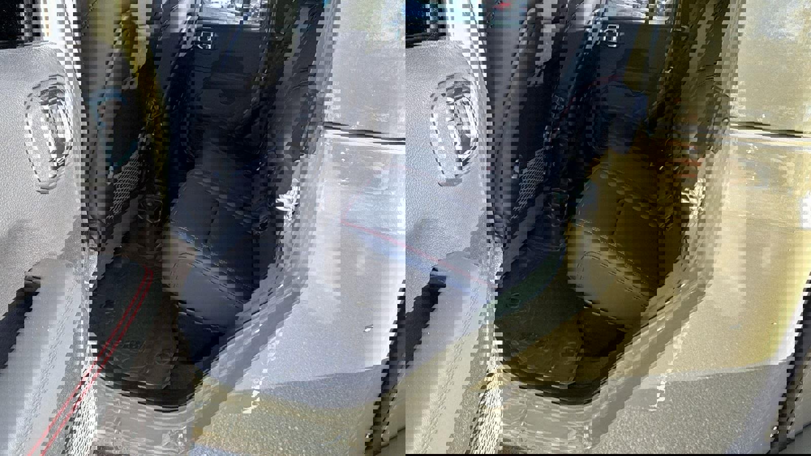 Used 2025 Jeep Gladiator Rubicon AWD/4WD image 15