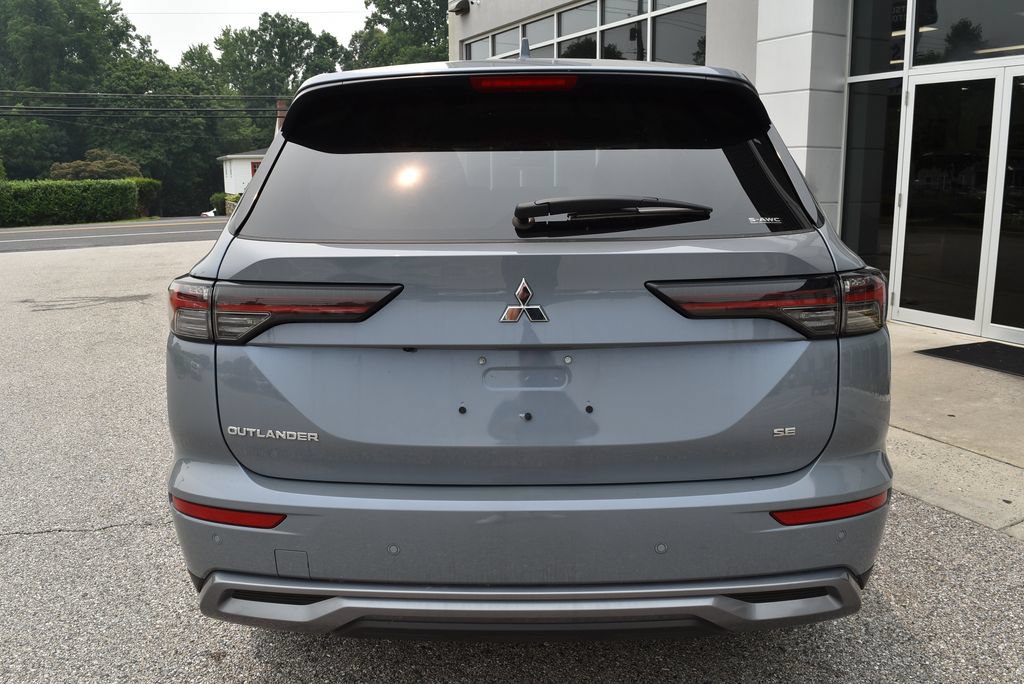 New 2026 Mitsubishi Outlander SE AWD/4WD image 6