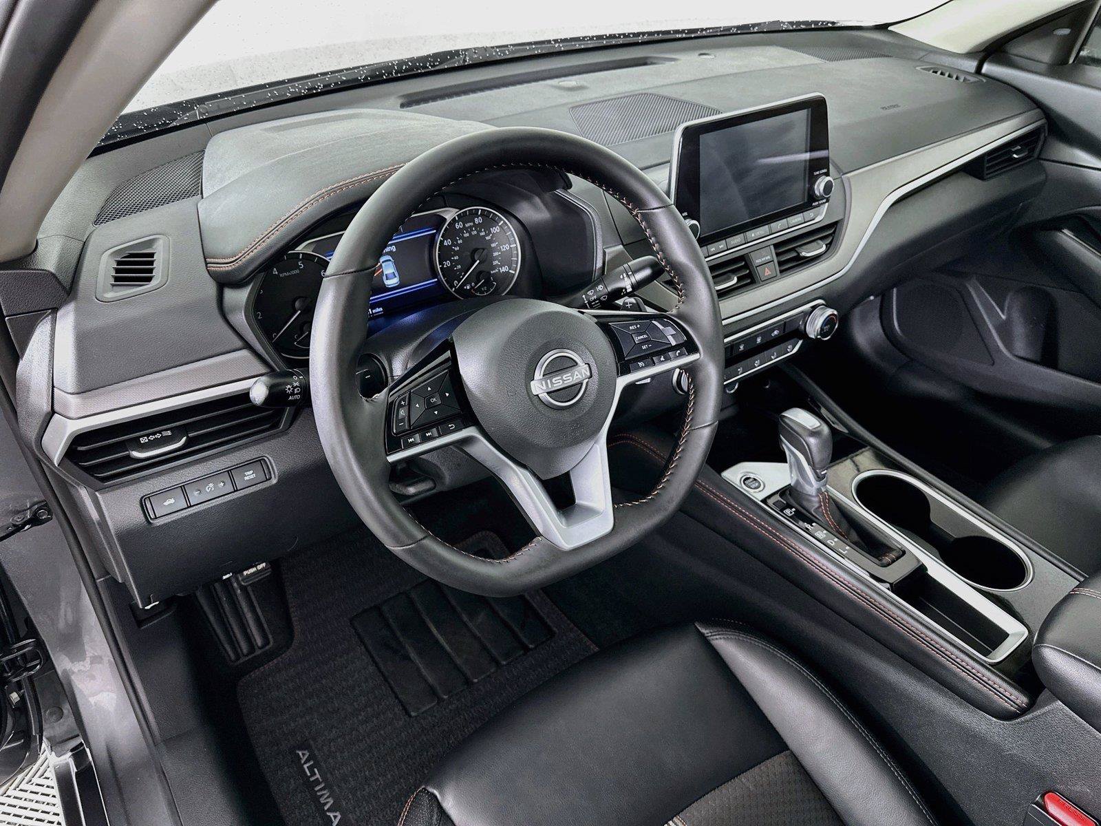 Used 2025 Nissan Altima 2.5 SR FWD image 22