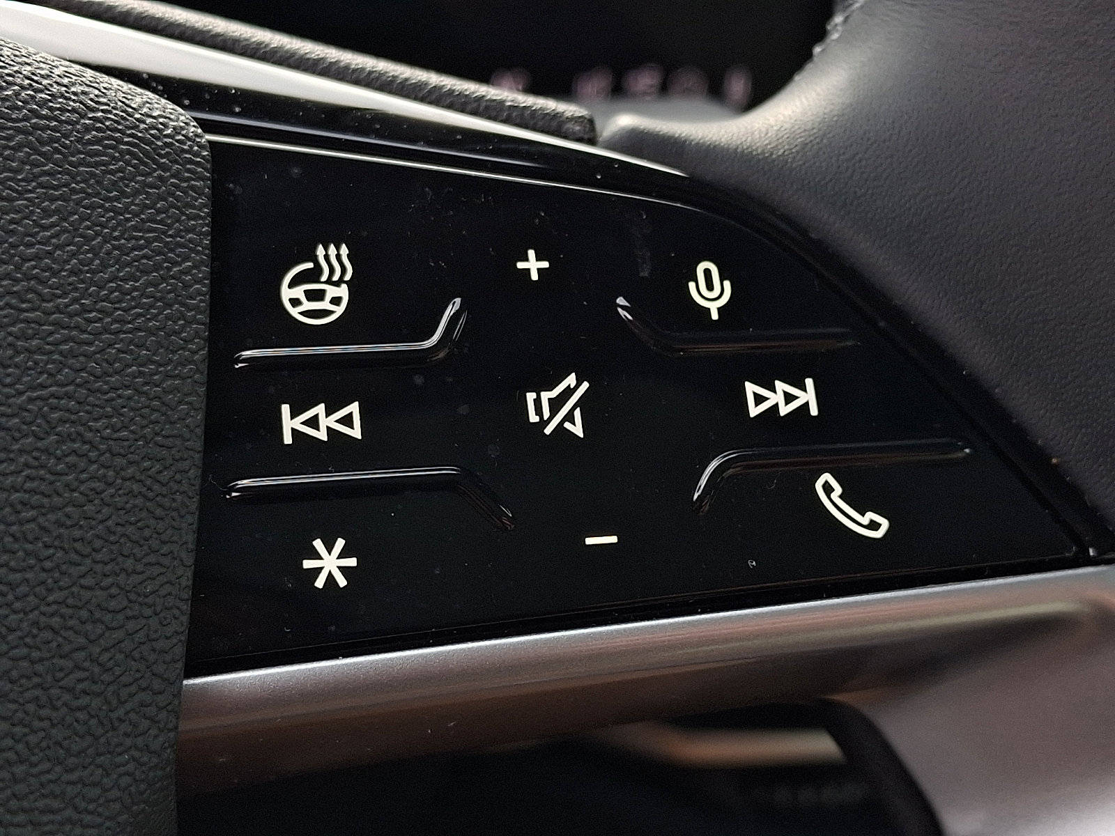 Used 2025 Audi A5 2.0T Premium Plus w/ Premium Plus image 23