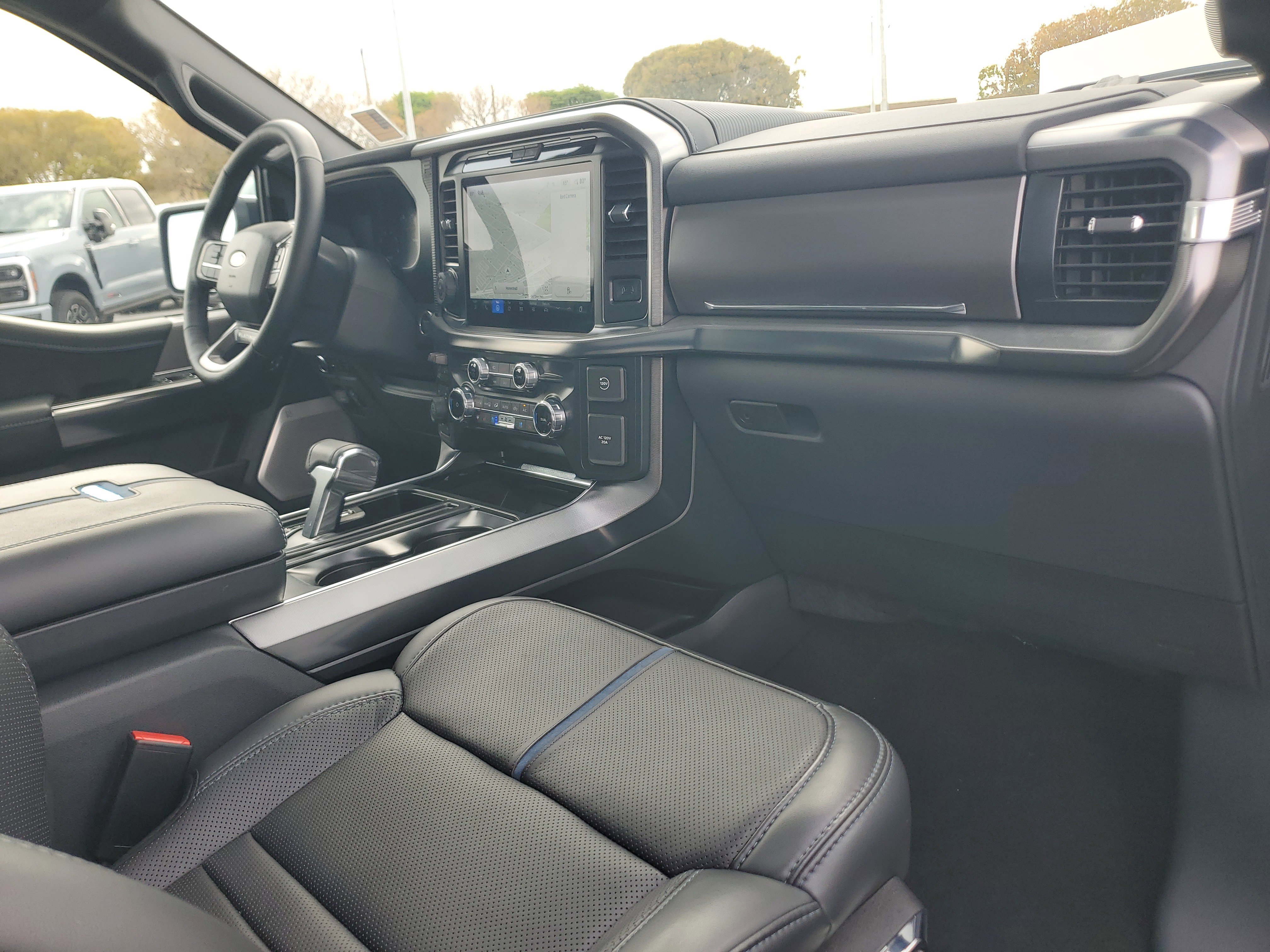 Used 2025 Ford F150 Platinum w/ Equipment Group 702A High image 13