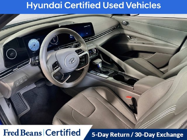 Used 2023 Hyundai Elantra SEL w/ Convenience Package FWD image 12