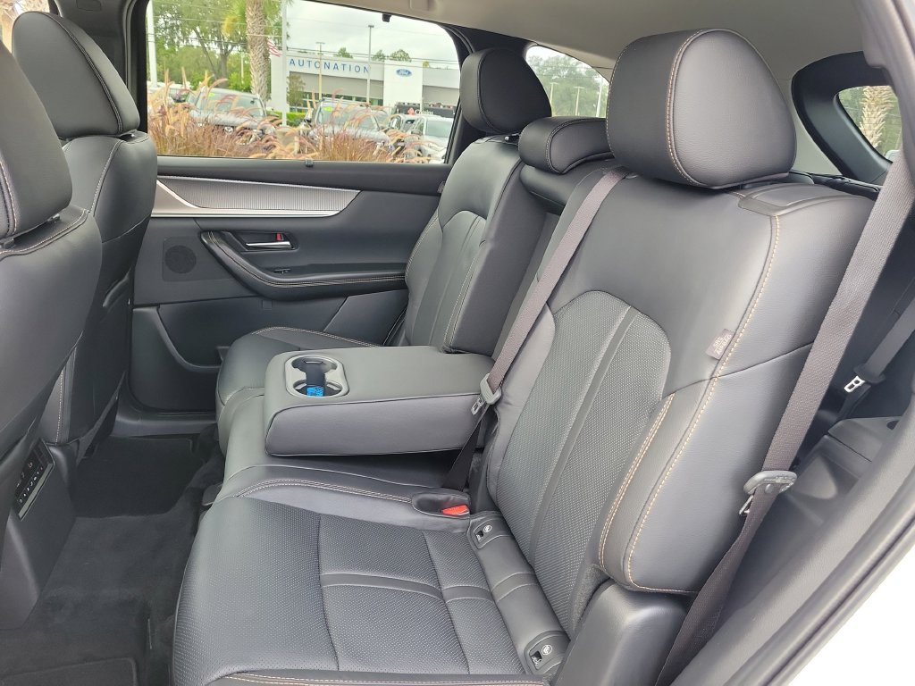 Used 2024 MAZDA CX-90 Plug-In Hybrid w/ Preferred AWD/4WD image 19
