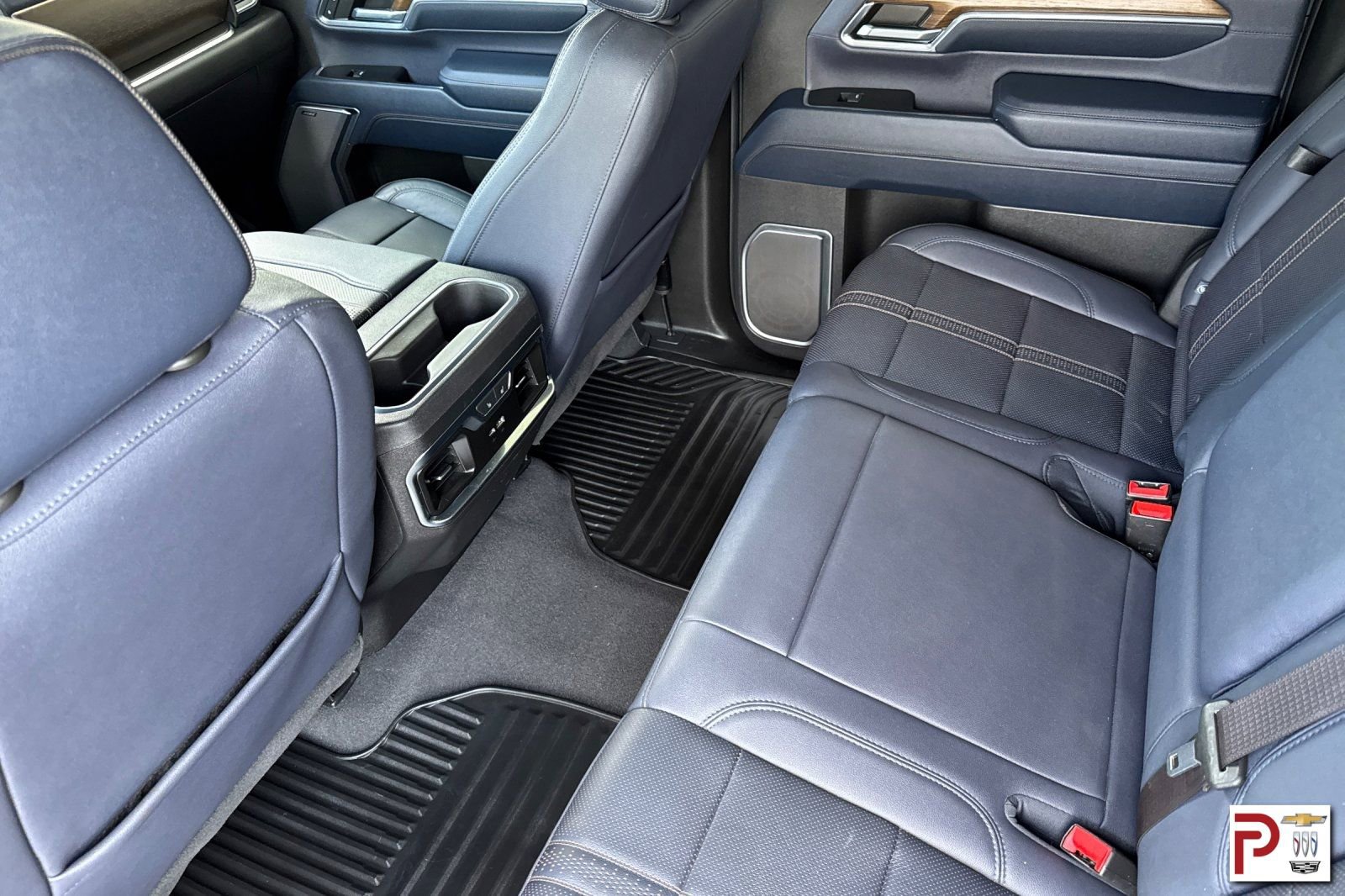 Certified 2024 Chevrolet Silverado 3500 High Country AWD/4WD image 14