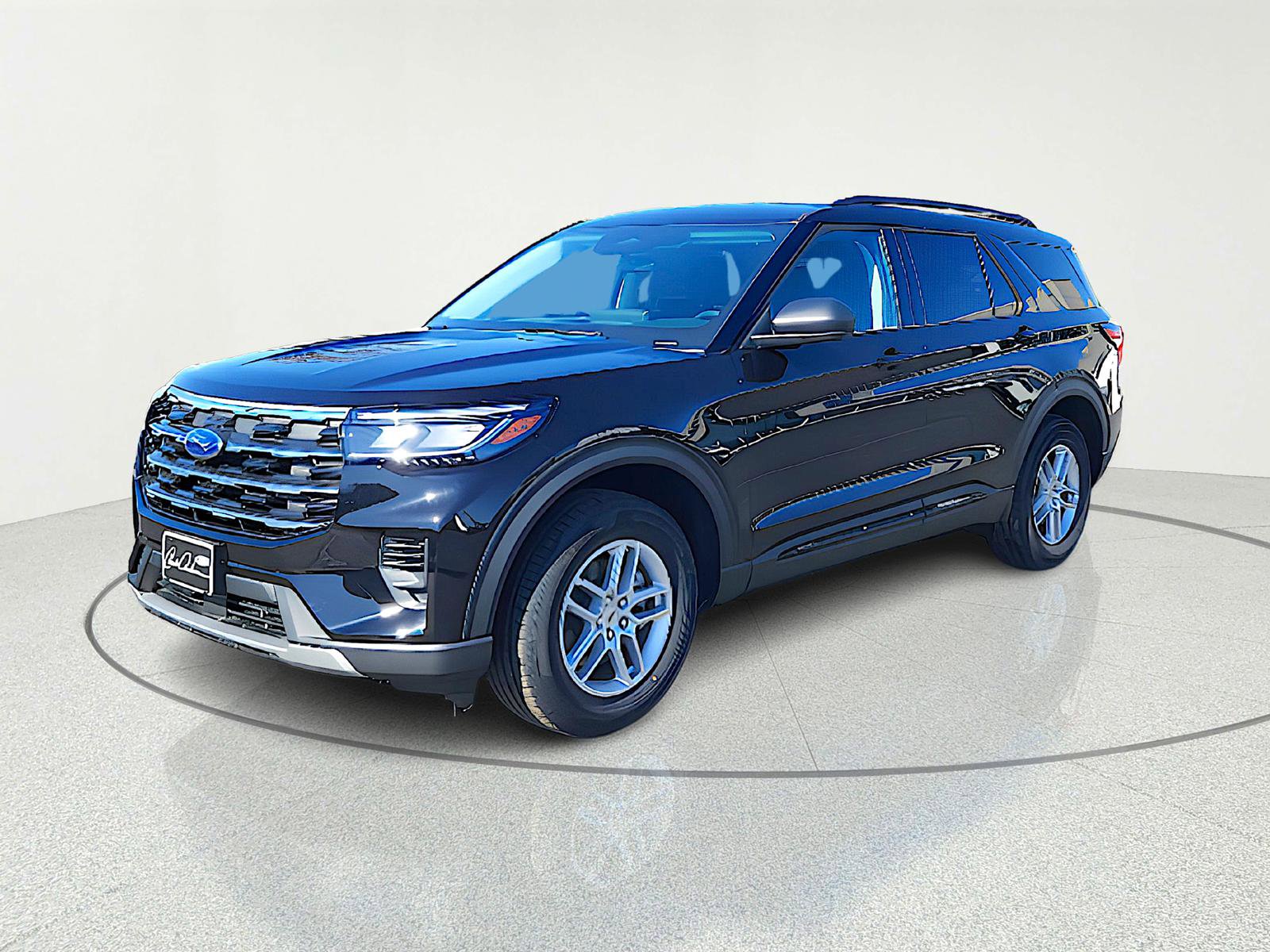 New 2026 Ford Explorer Active image 2