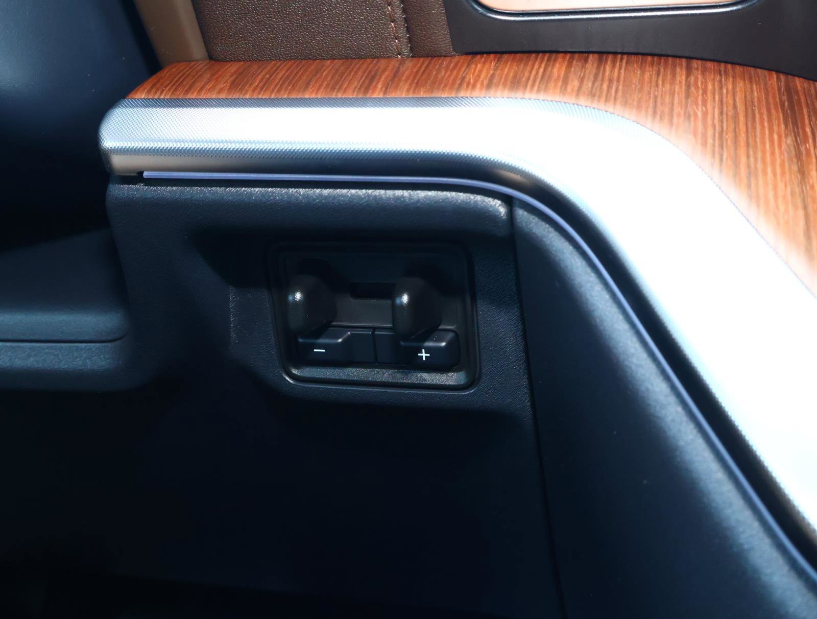 Used 2025 Ford Expedition King Ranch AWD/4WD image 28