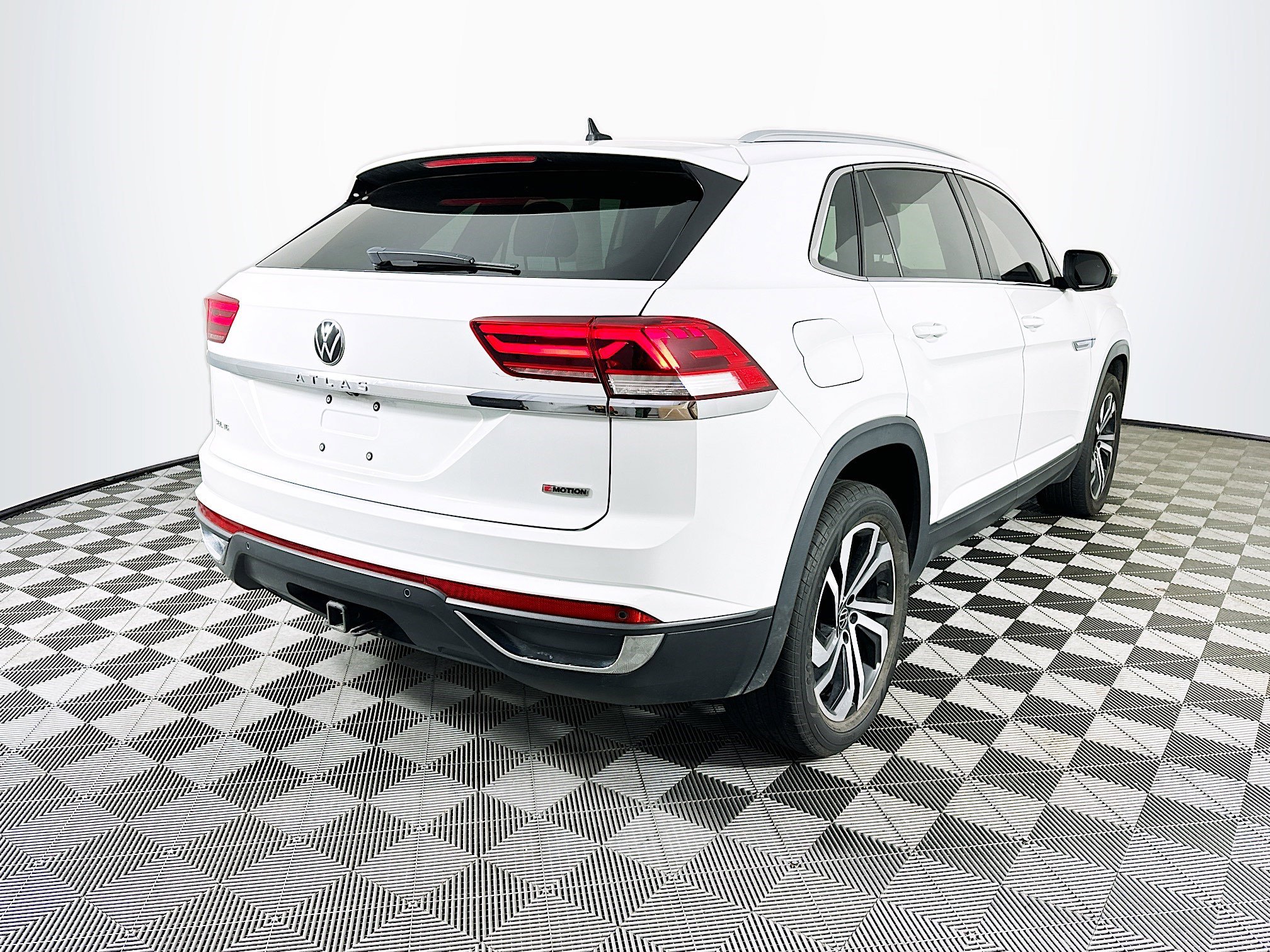 Used 2021 Volkswagen Atlas Cross Sport SEL w/ Cross Sport MDO Package image 7