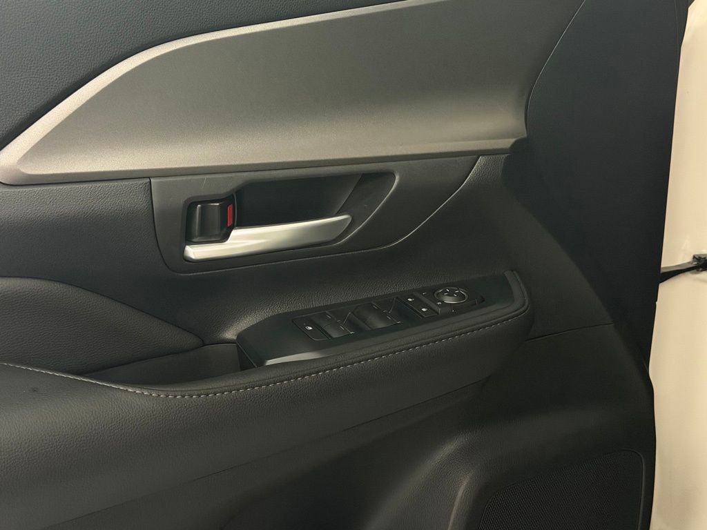 Used 2024 Toyota Grand Highlander XLE image 13