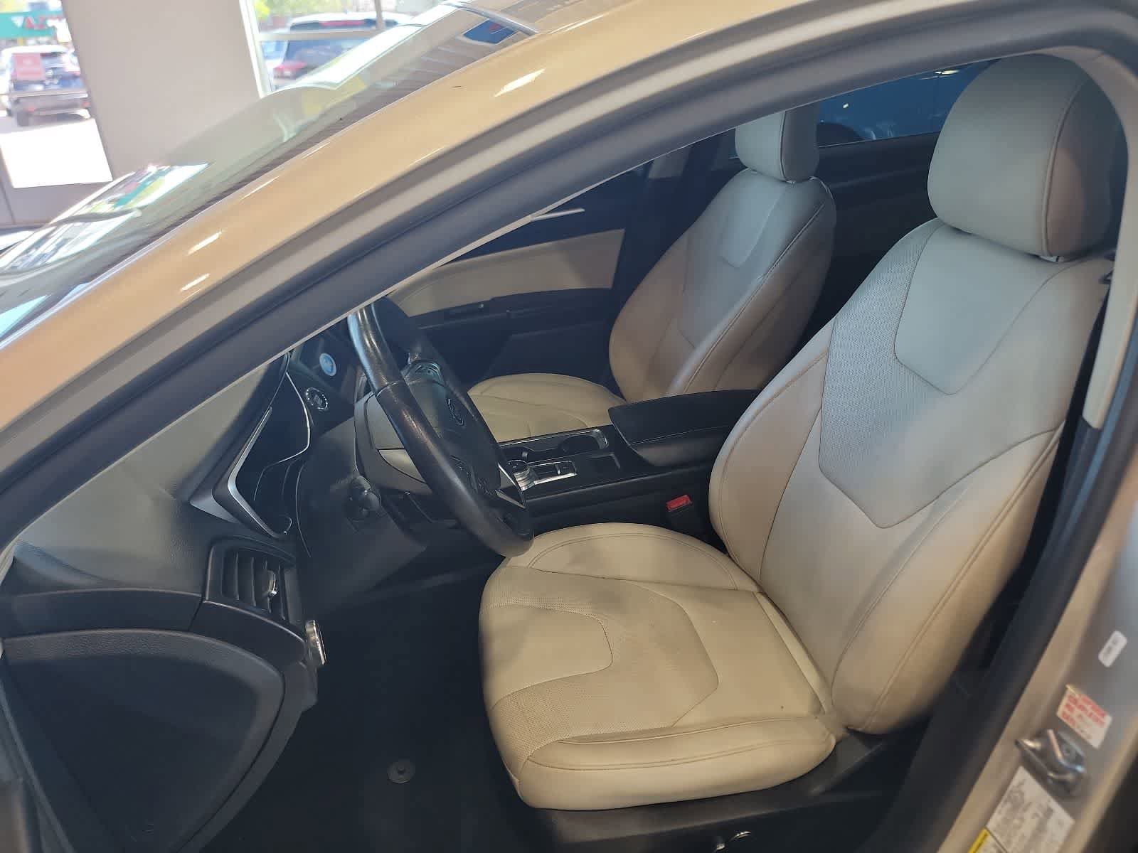 Used 2018 Ford Fusion Titanium AWD/4WD image 10