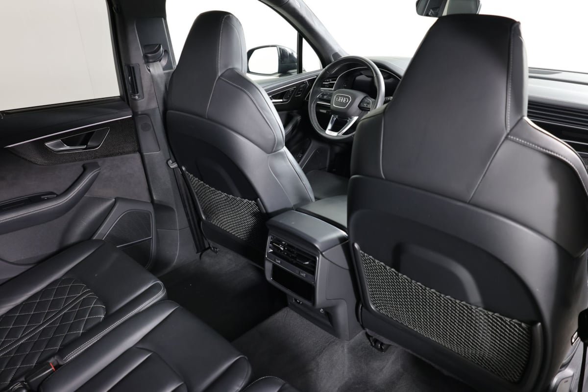 Used 2023 Audi SQ7 Prestige AWD/4WD image 42