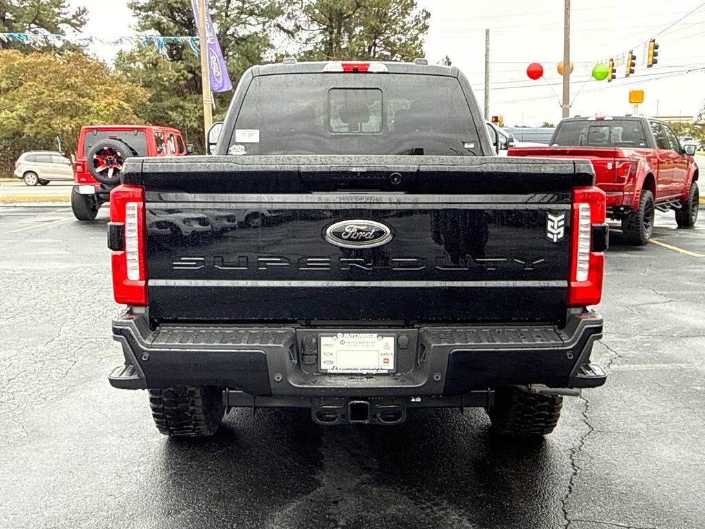 New 2026 Ford F250 Lariat w/ Black Appearance Package image 4