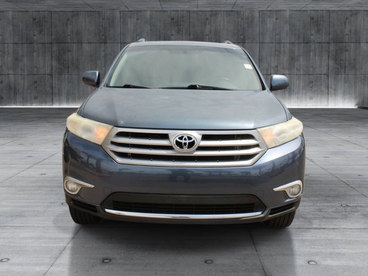 Used 2011 Toyota Highlander 2WD w/ Tech Pkg image 8