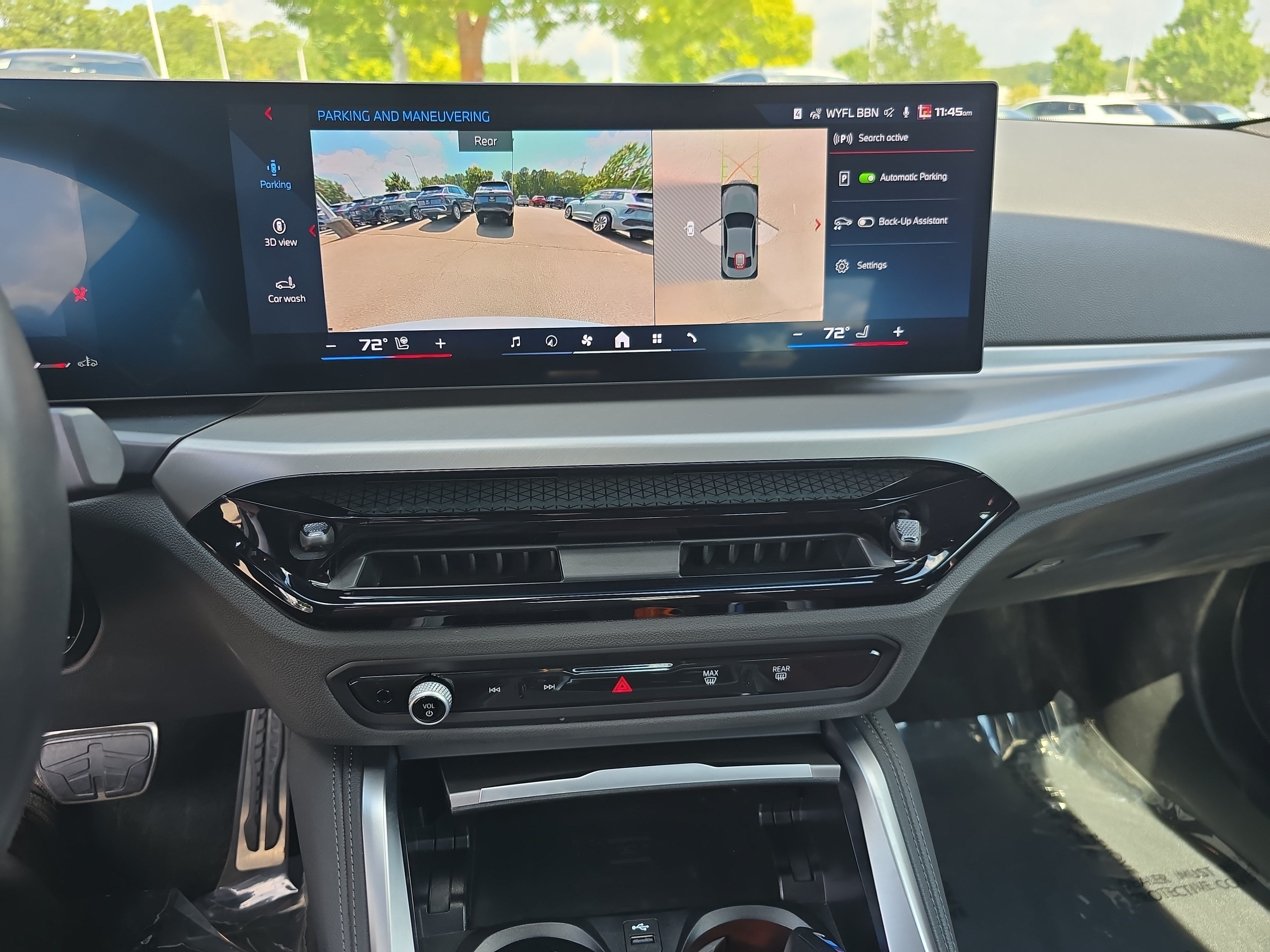 Used 2025 BMW M240i Coupe RWD image 17